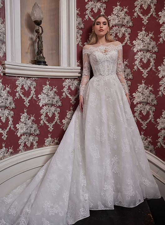 Lace A Line Wedding Dress with Sweetheart Neckline and Long Sleeves